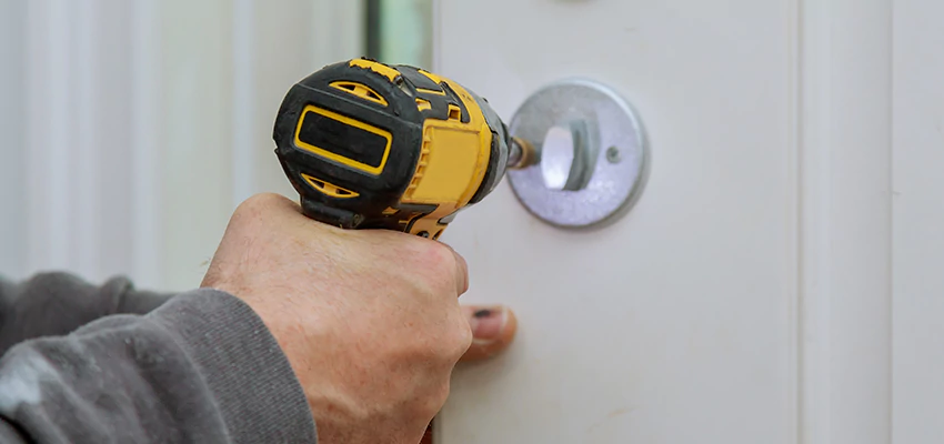 Street Locksmith For Smart Lock Repair in Loma Linda, CA